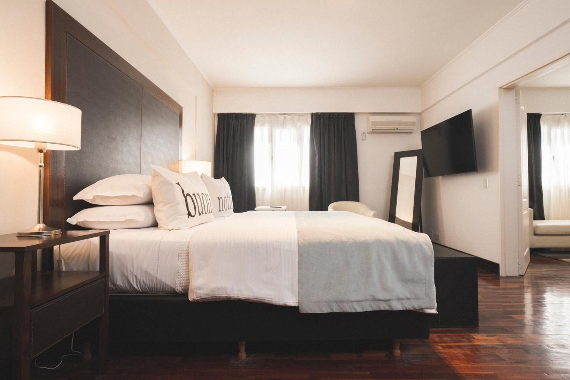 Hotel Tolosa ปูแอร์โตมาดริน ภายนอก รูปภาพ