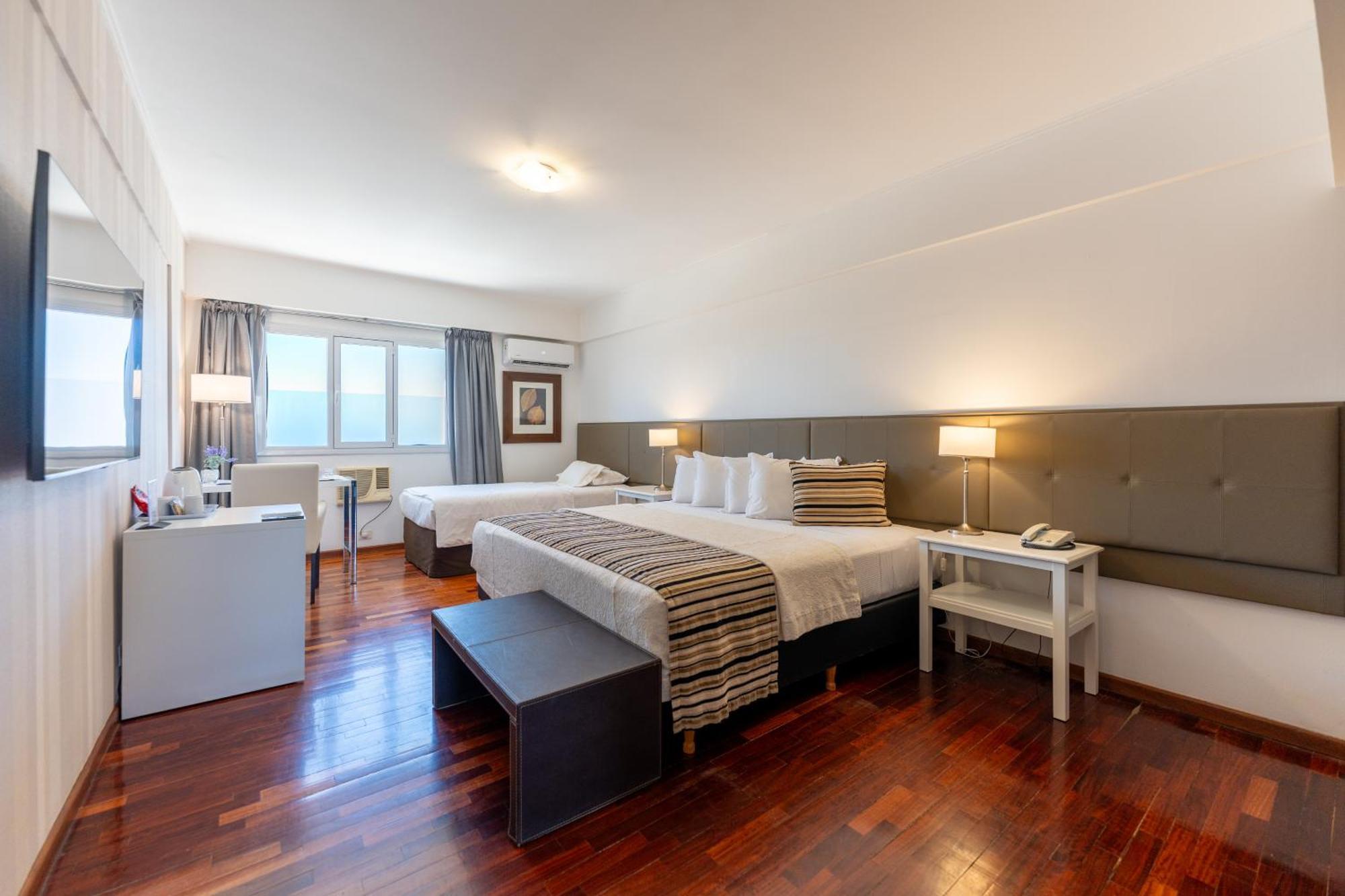 Hotel Tolosa ปูแอร์โตมาดริน ภายนอก รูปภาพ